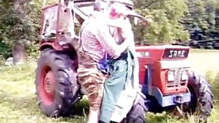 Chiến lợi phẩm của MILF này là một quả bóng phá hủy và cô ấy yêu những người đàn phim sexx xx ông trẻ chết tiệt