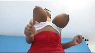 Đói vì tình phim sexx hay dục trưởng thành người phụ nữ quyến rũ một người đàn ông trẻ tại quán bar