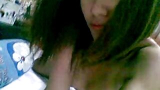 Bà già phim sexx nhanh gầy với bộ ngực nhỏ không mất hứng thú trong tình dục