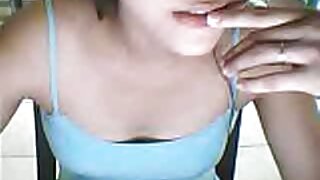 Tóc sexx au mi vàng trollop được cô ấy âm đạo ngón và đùa giỡn cứng